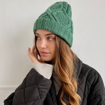 HANDMADE hat, green, 100% merino wool